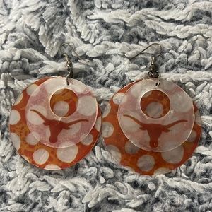 Texas longhorn dangle he shell earrings
